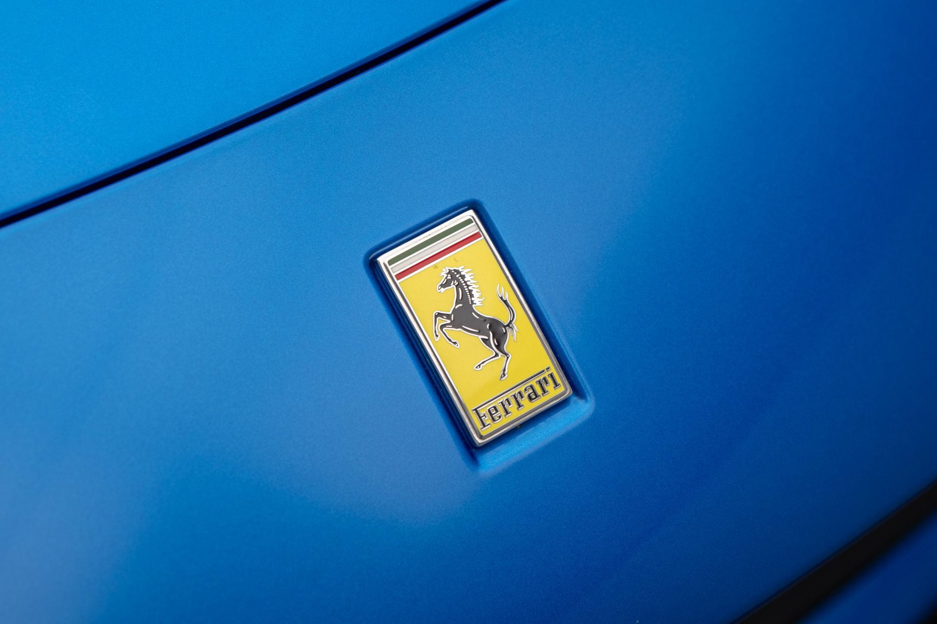 Used 2026 Ferrari Roma Spider RWD image 43