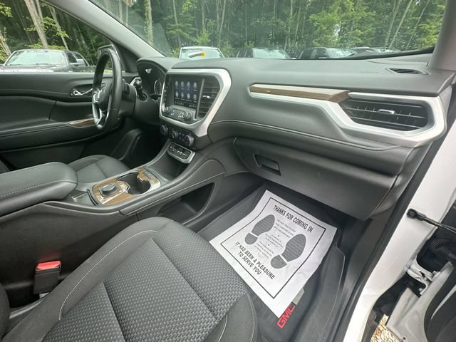 Used 2023 GMC Acadia SLE FWD image 32