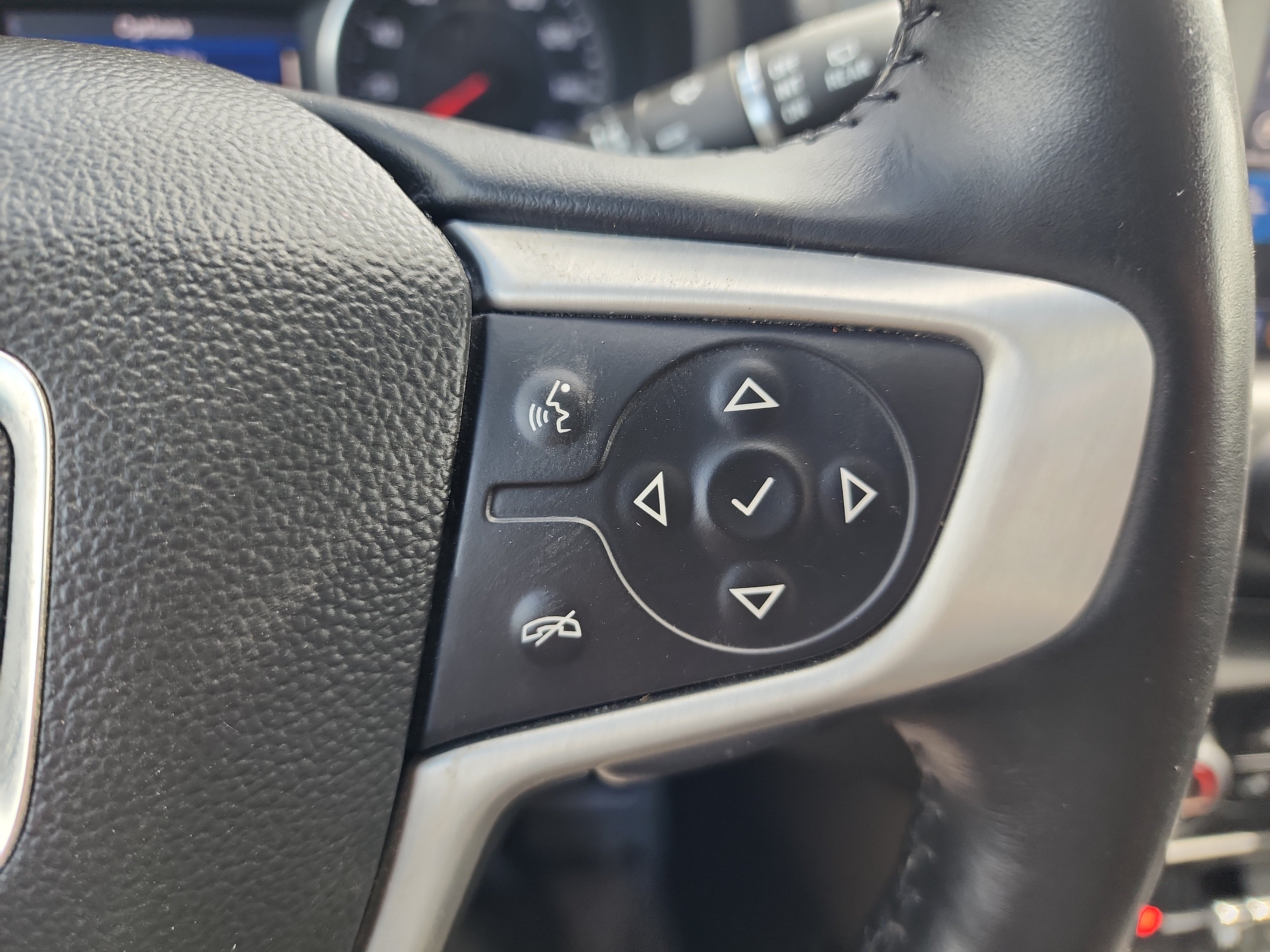 Certified 2022 GMC Terrain SLT w/ Infotainment Package II AWD/4WD image 21