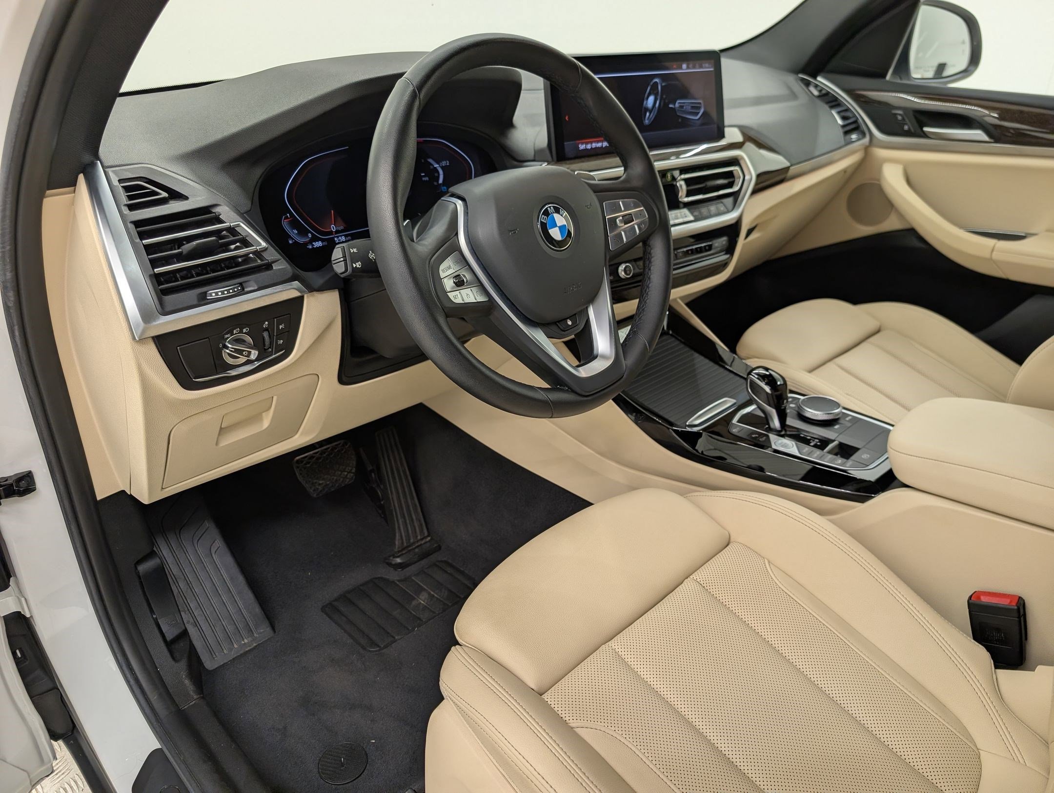 Certified 2022 BMW X3 xDrive30i w/ Premium Package 2 (ZPA) image 4