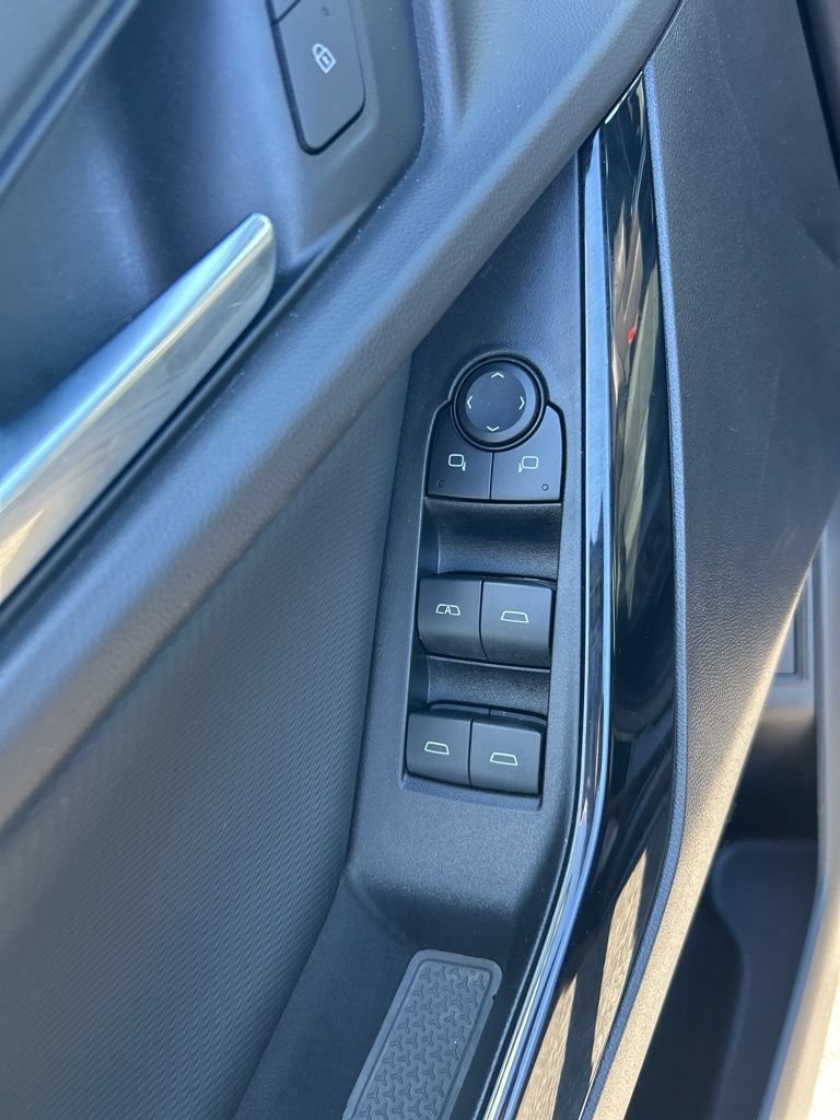 Used 2025 Chevrolet Equinox LT w/ Convenience Package II FWD image 29