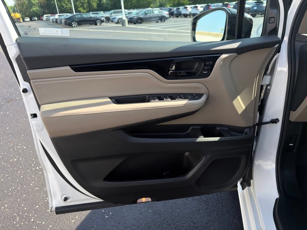 Certified 2024 Honda Odyssey Elite image 18
