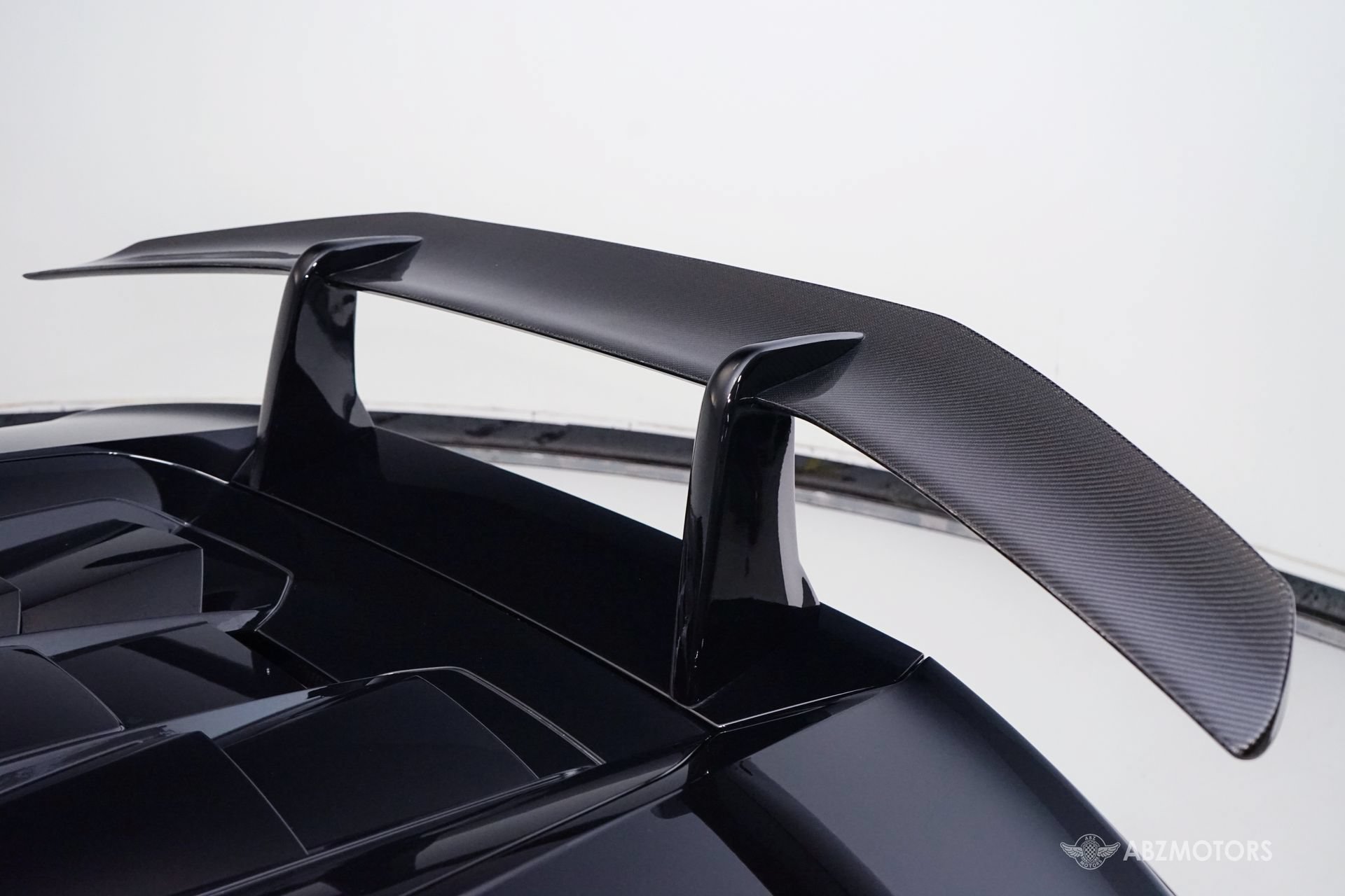 Used 2019 Lamborghini Huracan LP 580-2 RWD image 9