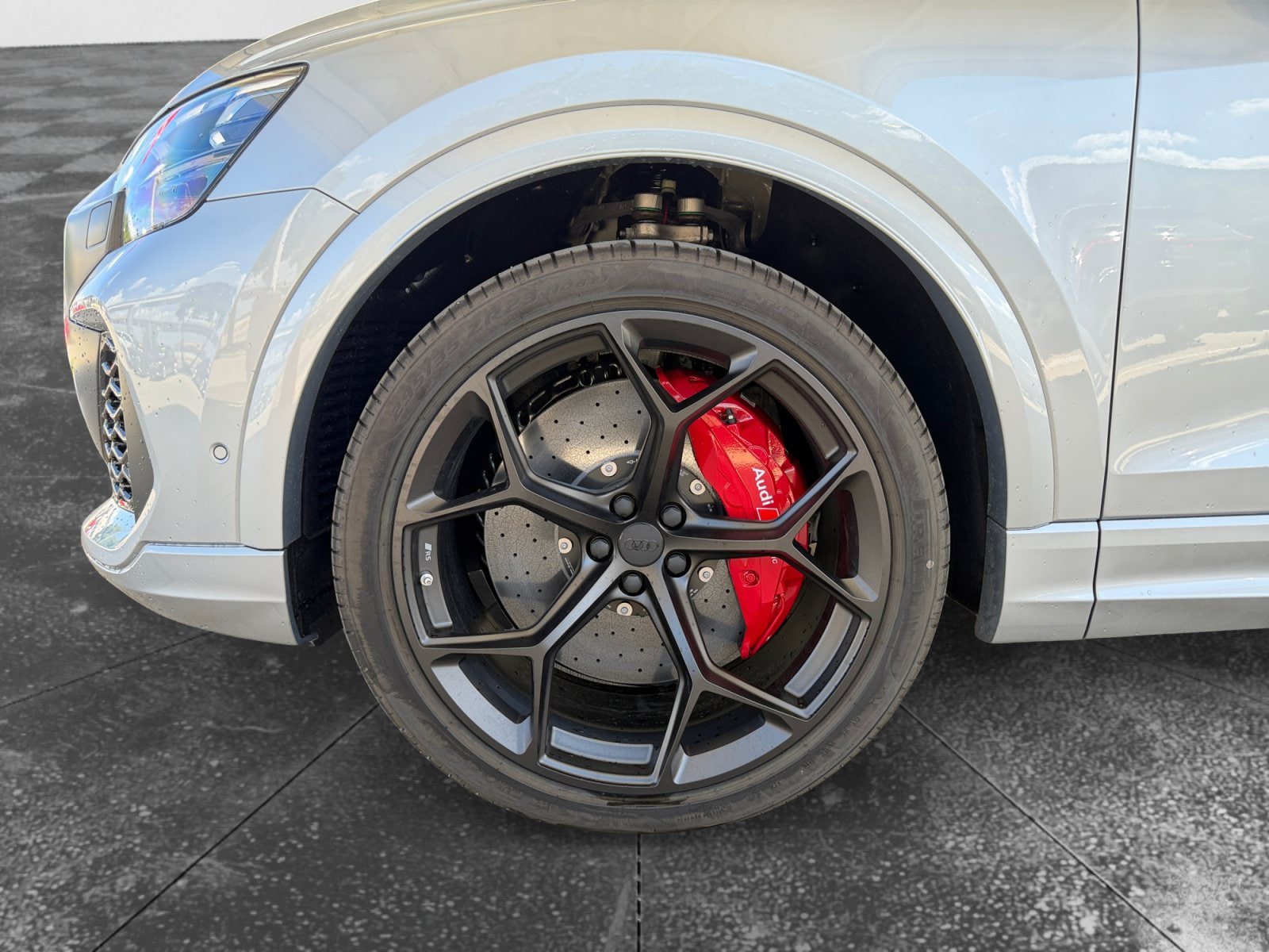 New 2026 Audi RS Q8 performance AWD/4WD image 9