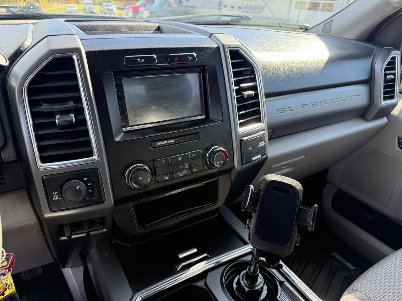 Used 2017 Ford F250 XLT w/ XLT Value Package AWD/4WD image 27