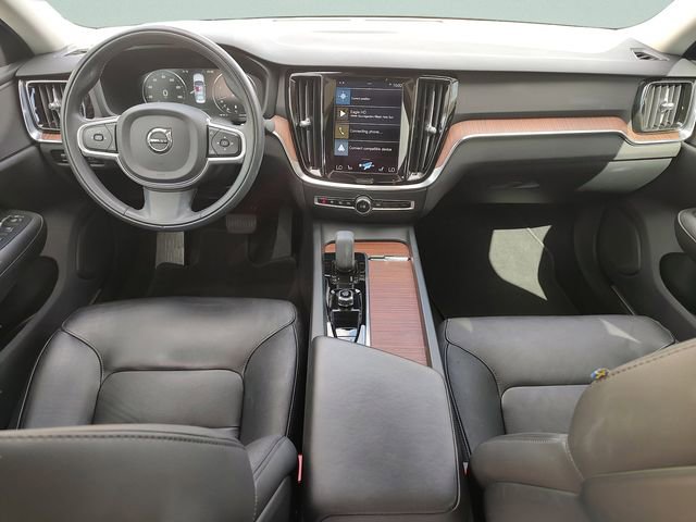 Used 2022 Volvo S60 B5 Momentum w/ Premium Package AWD/4WD image 9