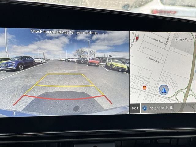 Used 2025 Hyundai Elantra Limited image 22