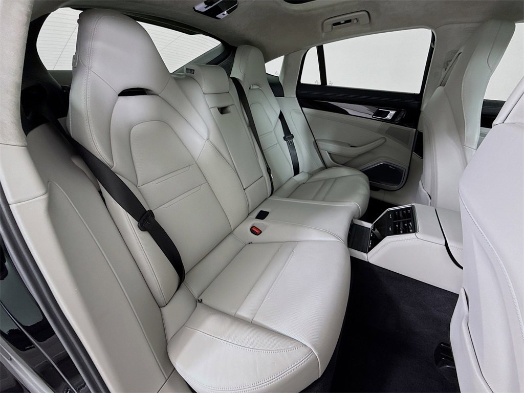 Used 2023 Porsche Panamera Turbo S image 31