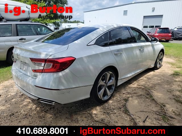 Used 2018 Honda Accord Touring image 6
