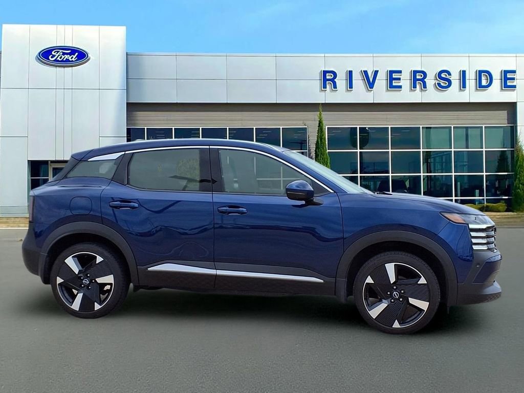 Used 2025 Nissan Kicks SR image 8