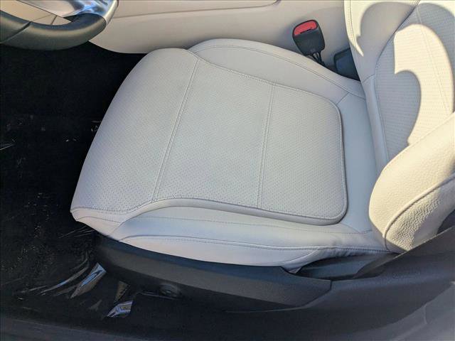 Certified 2025 Mercedes-Benz C 300 4MATIC Sedan image 9