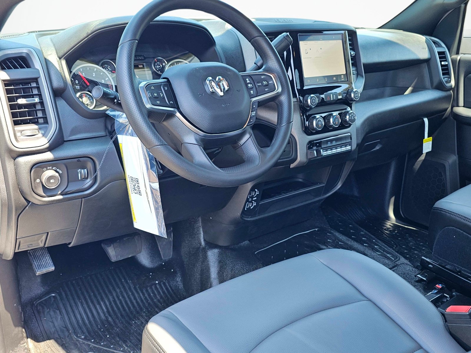 New 2027 RAM 4500 Tradesman w/ Chrome Appearance Group RWD image 31