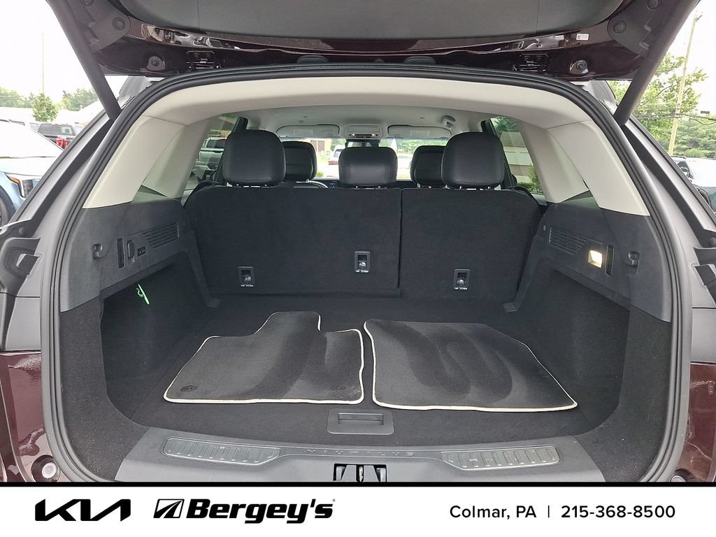 Used 2024 Lincoln Nautilus Premier AWD/4WD image 30