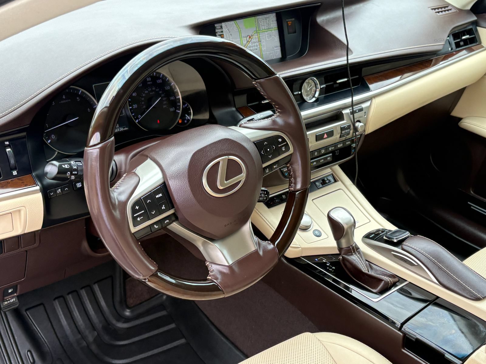 Used 2018 Lexus ES 350 w/ Navigation System Package FWD image 11