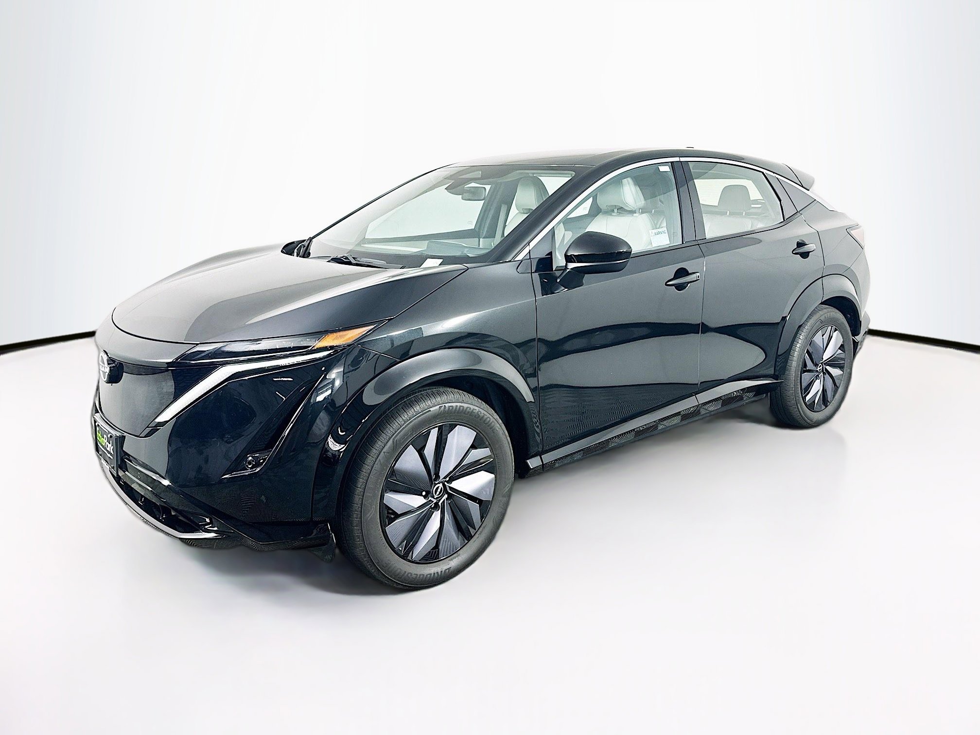 Used 2024 Nissan Ariya FWD image 3