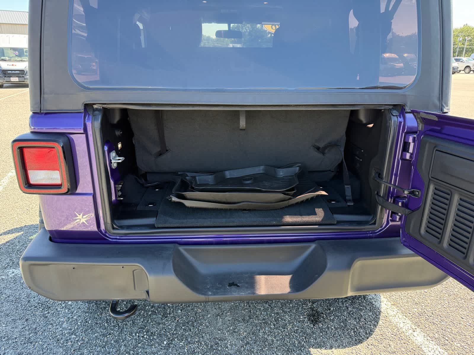 Used 2026 Jeep Wrangler Sport AWD/4WD image 10
