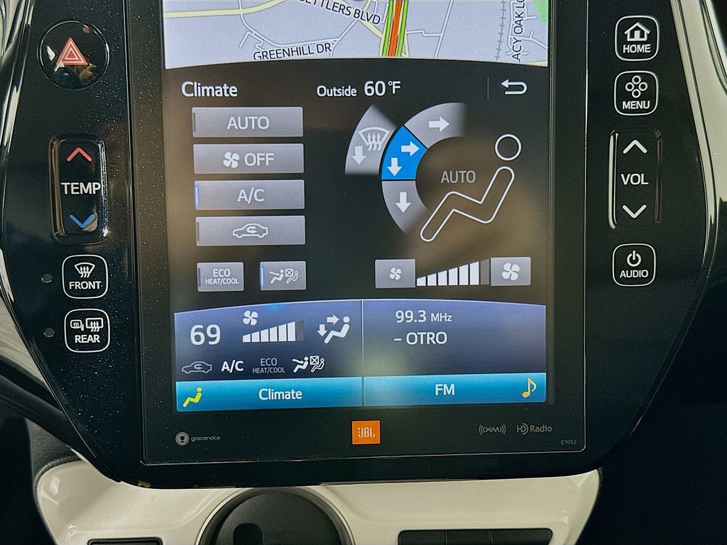 Used 2019 Toyota Prius Prime Premium image 16