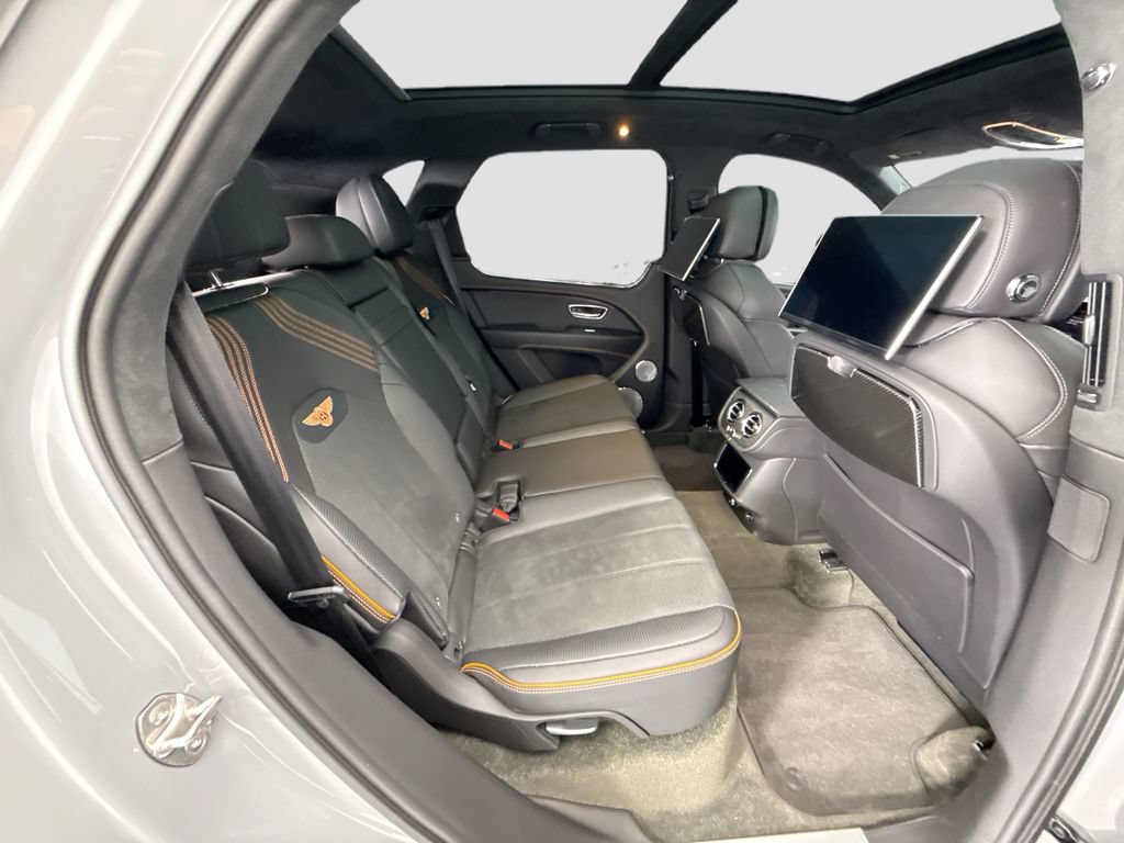 Certified 2023 Bentley Bentayga AWD/4WD image 21