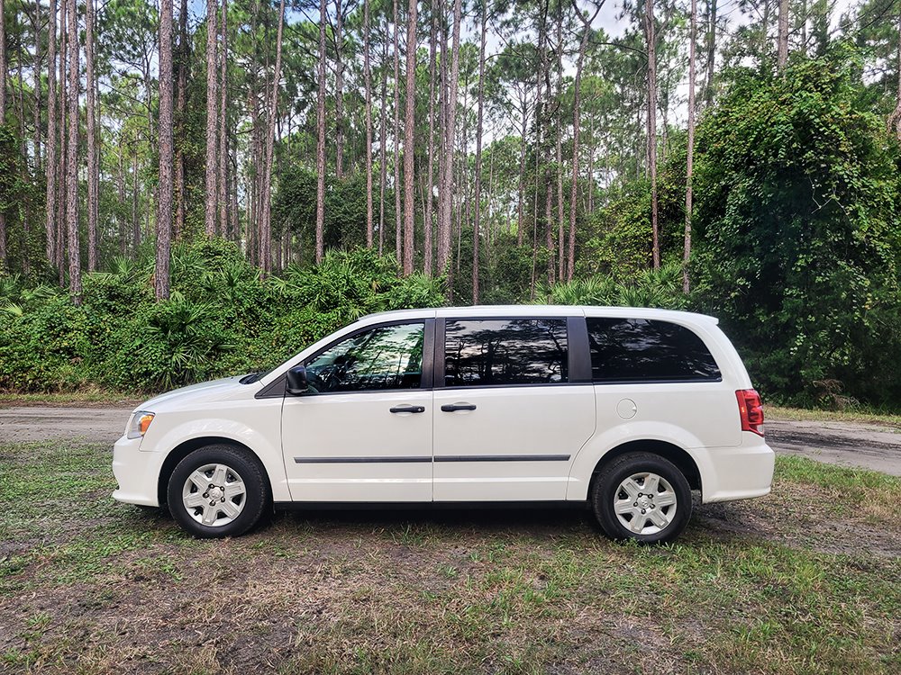 Used 2012 RAM C/V w/ PWR Window Group image 7