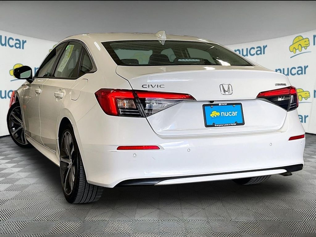 Used 2023 Honda Civic Touring image 4