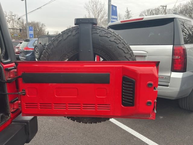 Used 2017 Jeep Wrangler Unlimited Sport w/ Connectivity Group image 19