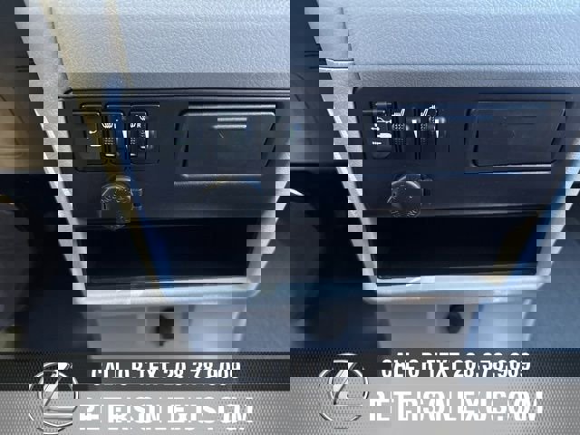 Used 2016 Toyota Sienna XLE w/ XLE Navigation Package image 15