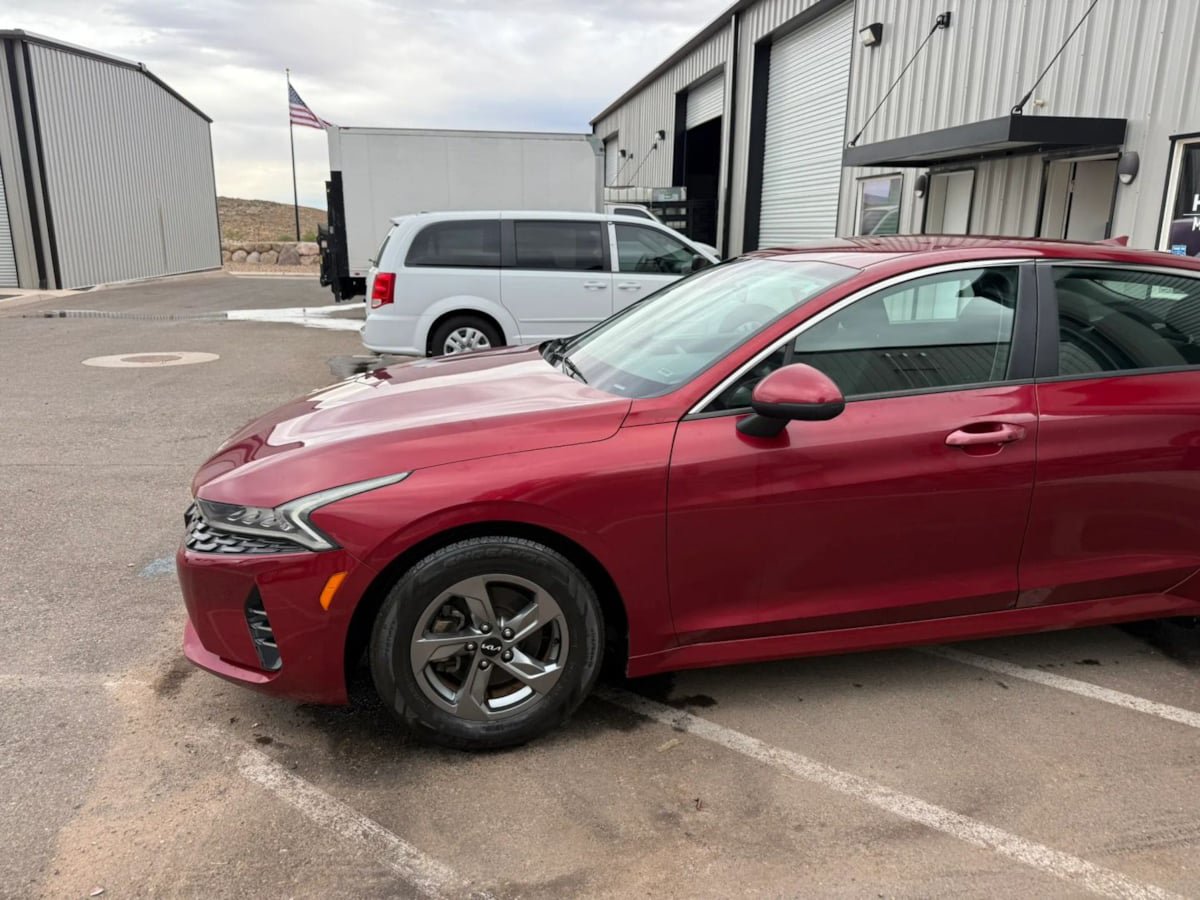 Used 2022 Kia K5 LXS FWD image 3