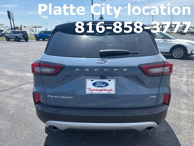 Used 2023 Ford Escape Platinum image 4