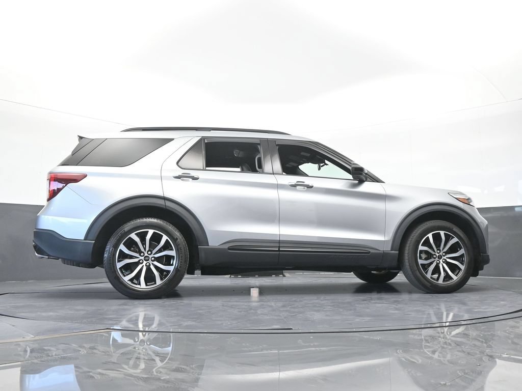Used 2023 Ford Explorer ST AWD/4WD image 68