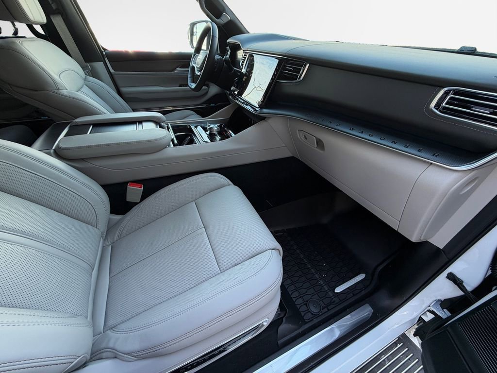 New 2026 Jeep Grand Wagoneer L Summit image 33