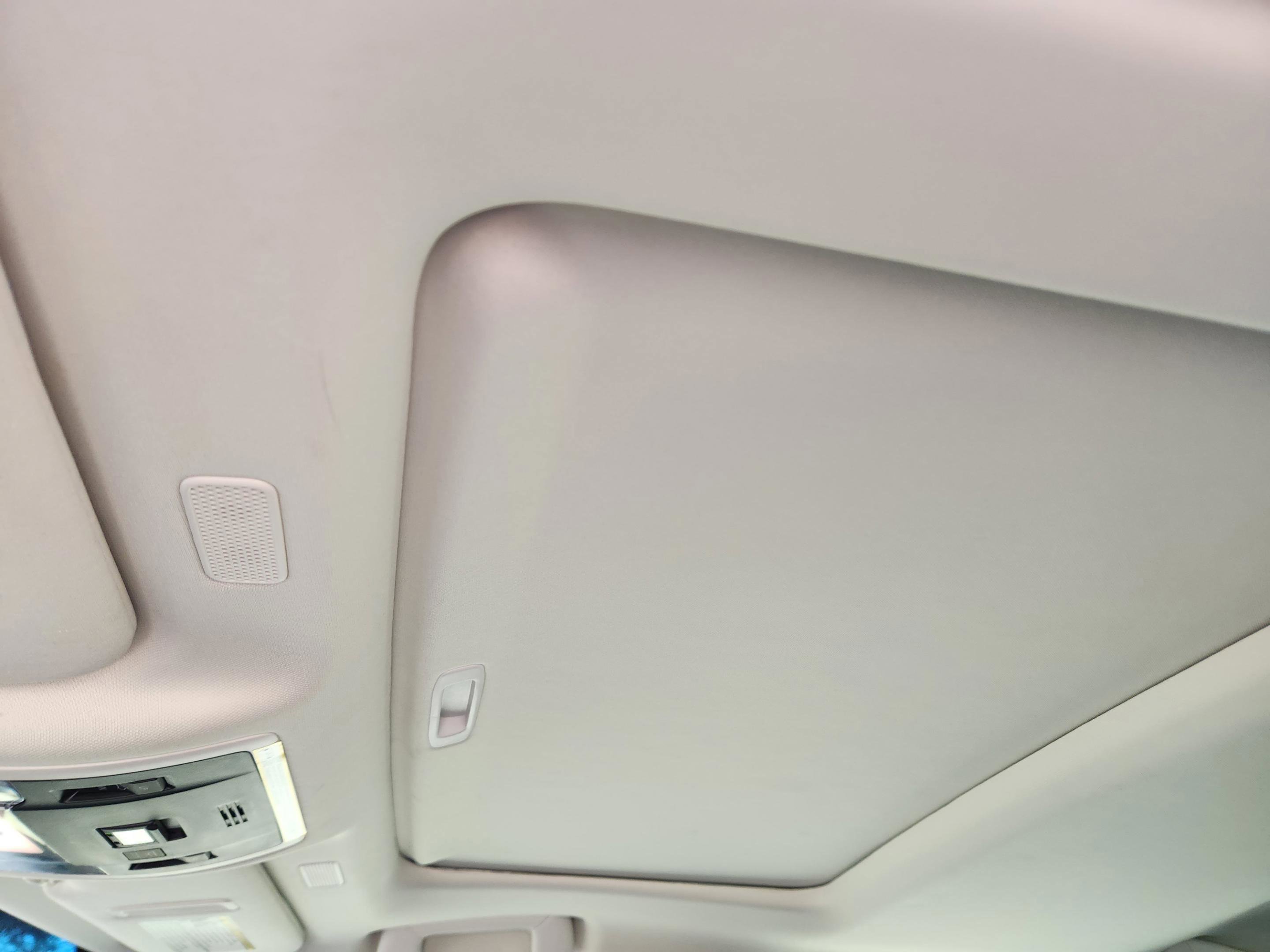 Used 2025 Lexus ES 350 w/ Premium Package image 21