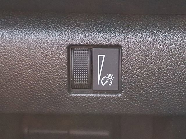 Used 2025 Chevrolet Colorado W/T w/ Advanced Trailering Package image 23