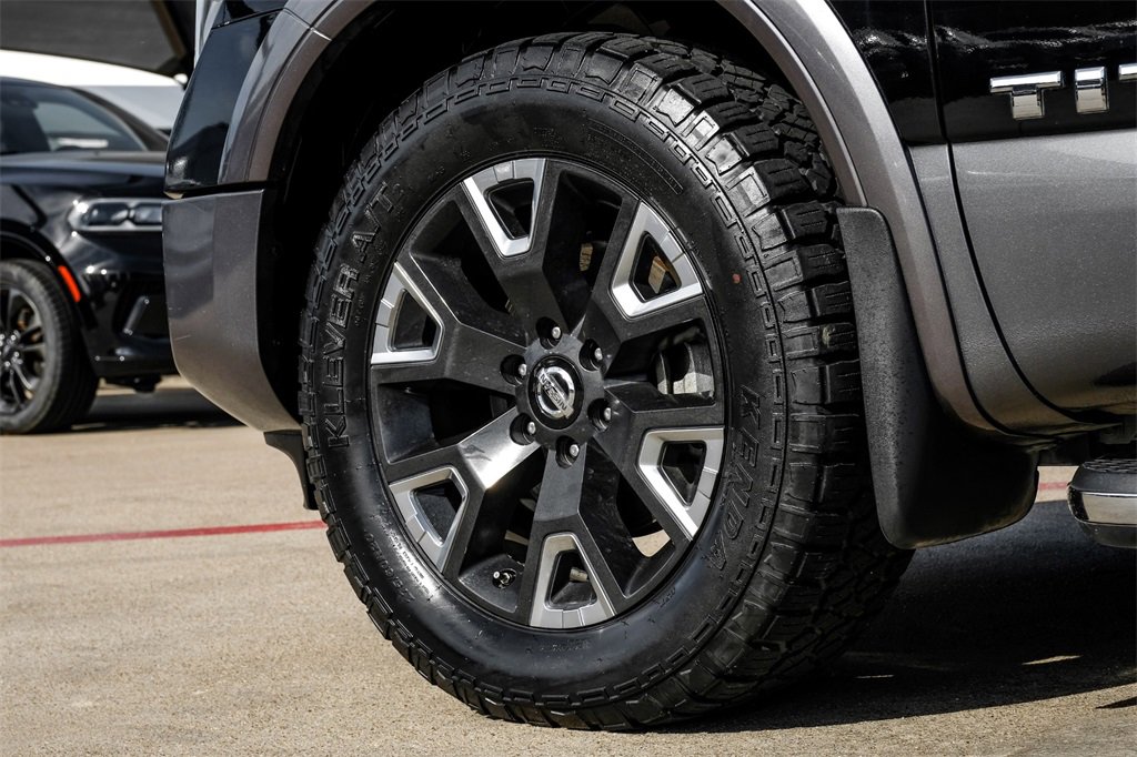 Used 2020 Nissan Titan Platinum Reserve w/ Moonroof Package image 58