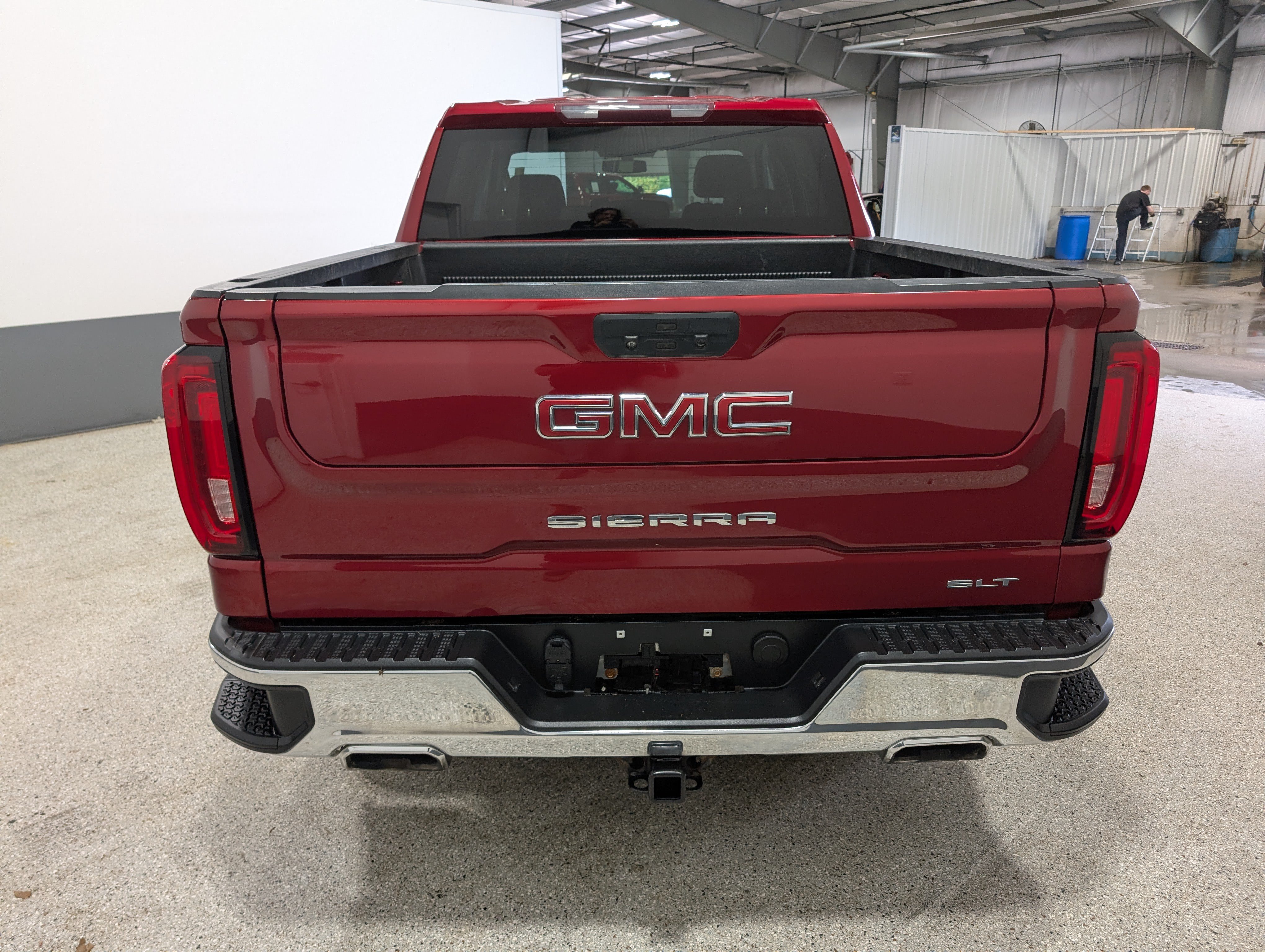 Used 2019 GMC Sierra 1500 SLT w/ X31 Off-Road Package AWD/4WD image 4