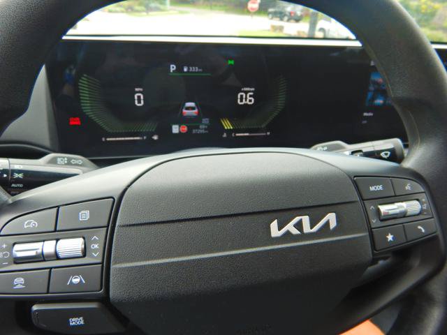 Used 2025 Kia K4 FWD image 18