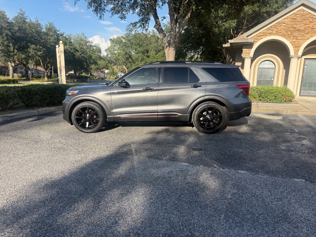 Used 2020 Ford Explorer ST w/ Premium Technology Package AWD/4WD image 1