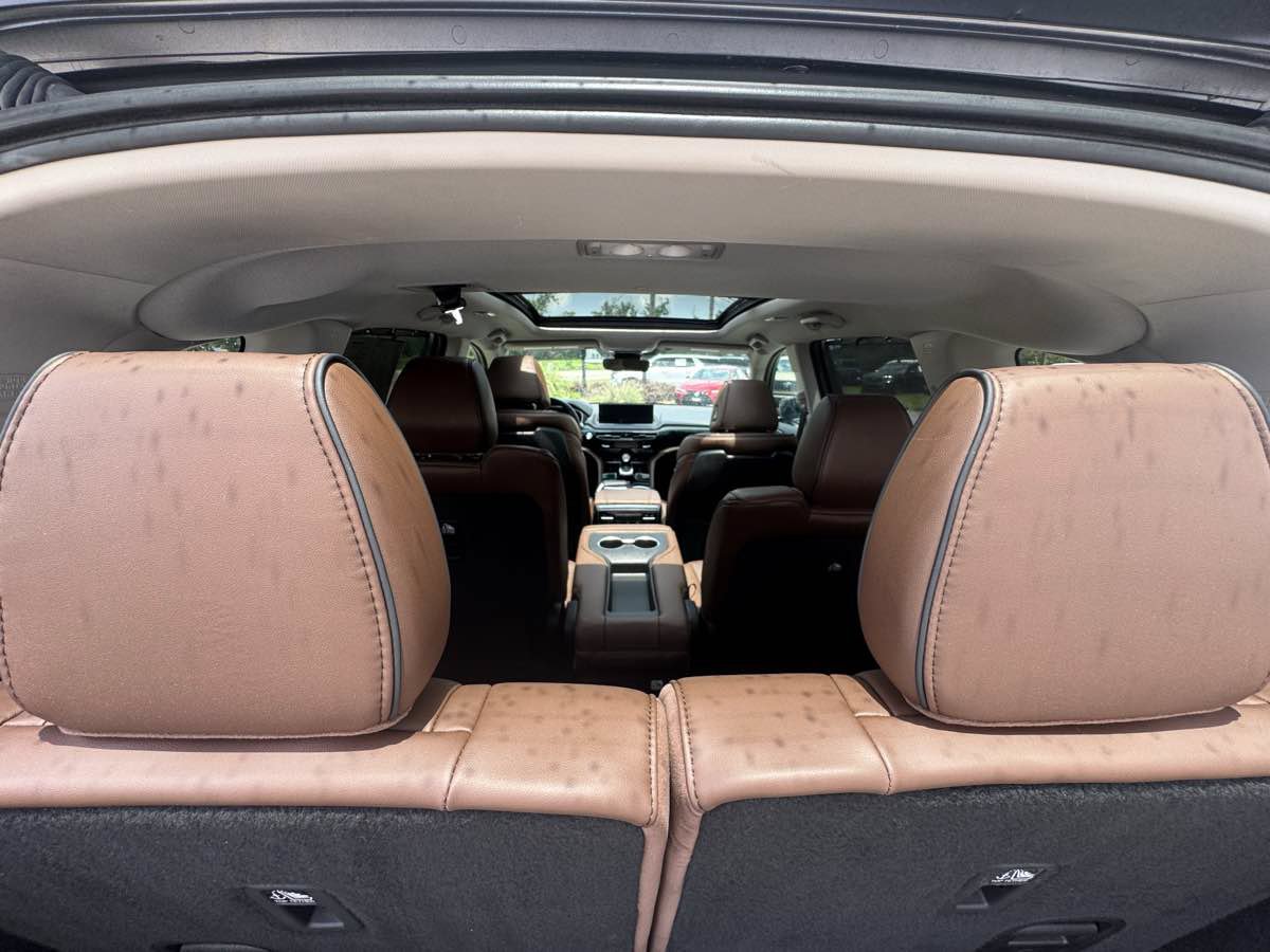 Used 2024 Acura MDX SH-AWD w/ Advance Package image 7