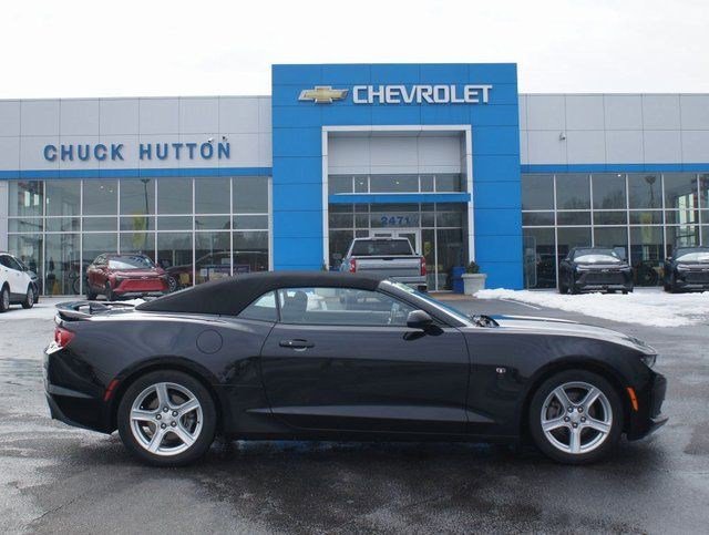 Used 2023 Chevrolet Camaro LT image 1