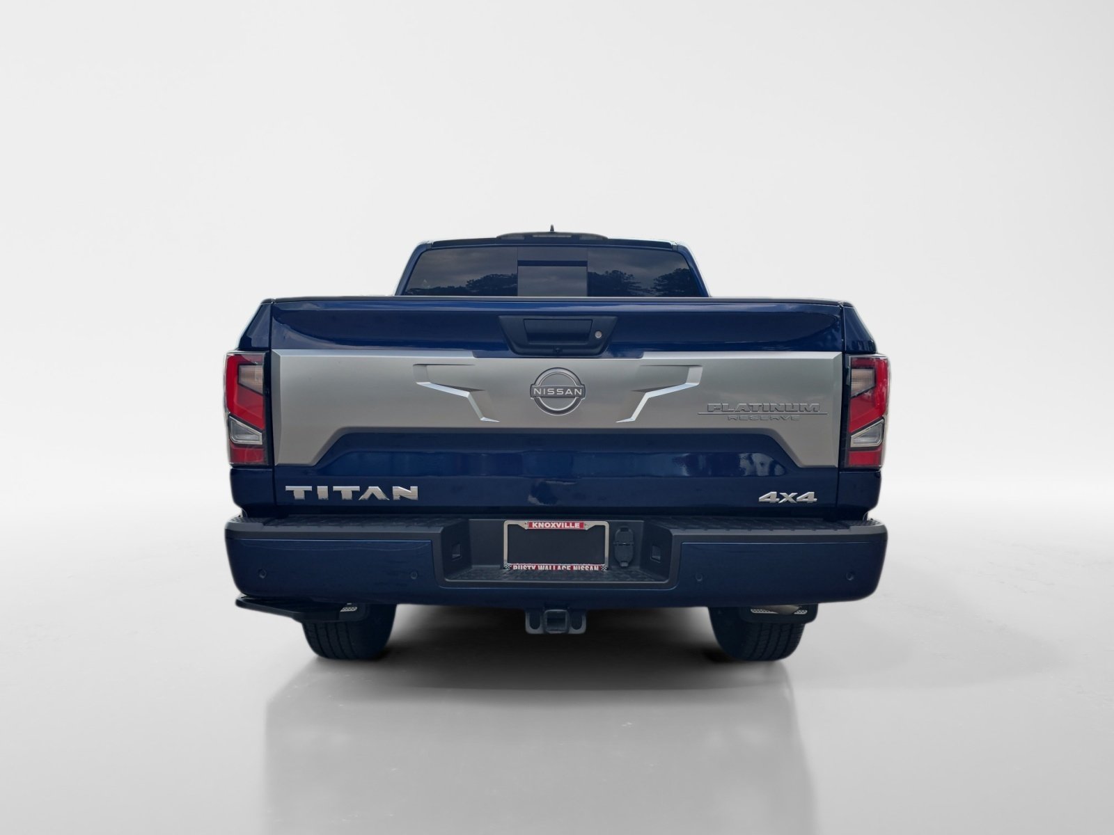 Certified 2023 Nissan Titan Platinum Reserve w/ Moonroof Package AWD/4WD image 4