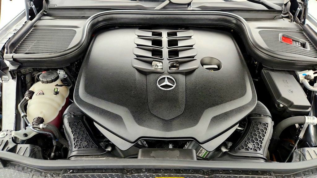Used 2023 Mercedes-Benz GLS 580 4MATIC image 28