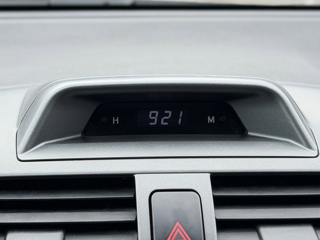 Used 2013 Toyota Corolla LE image 10