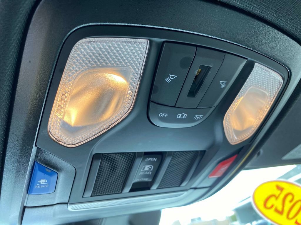 Used 2025 RAM 1500 Tradesman AWD/4WD image 30