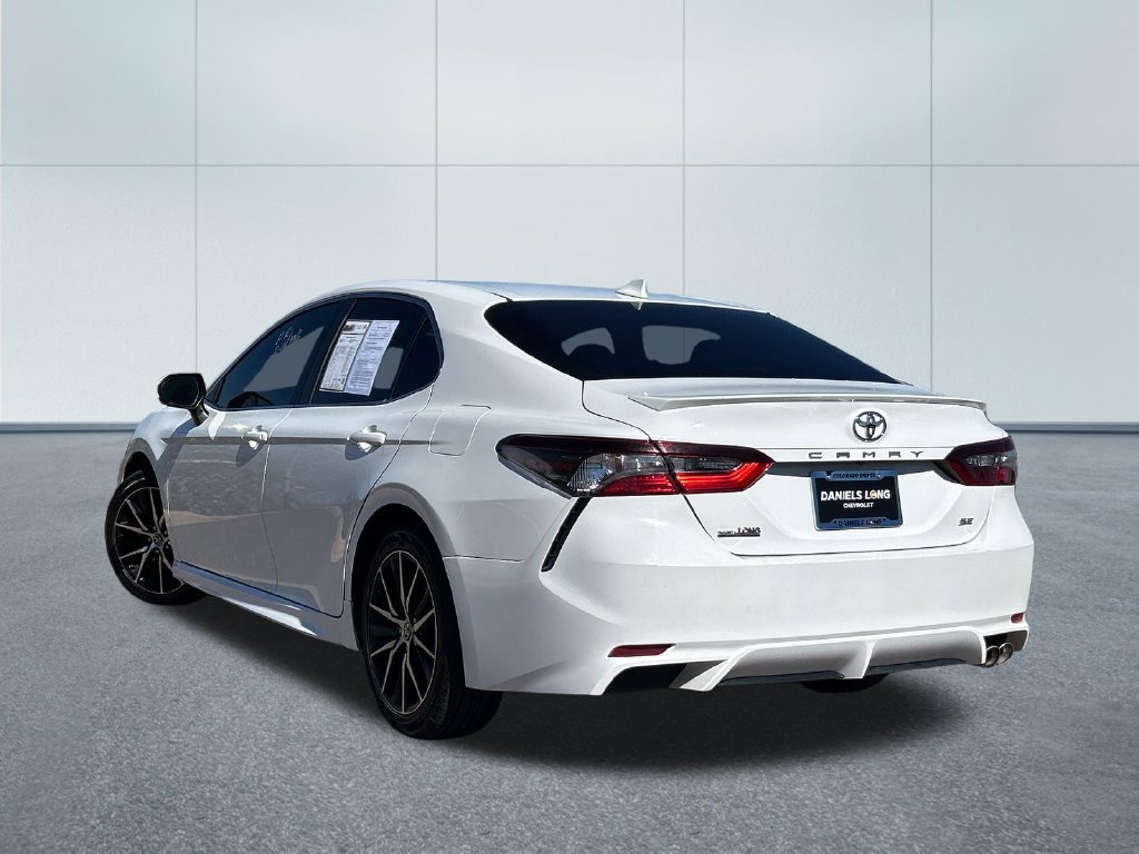Used 2021 Toyota Camry SE FWD image 34