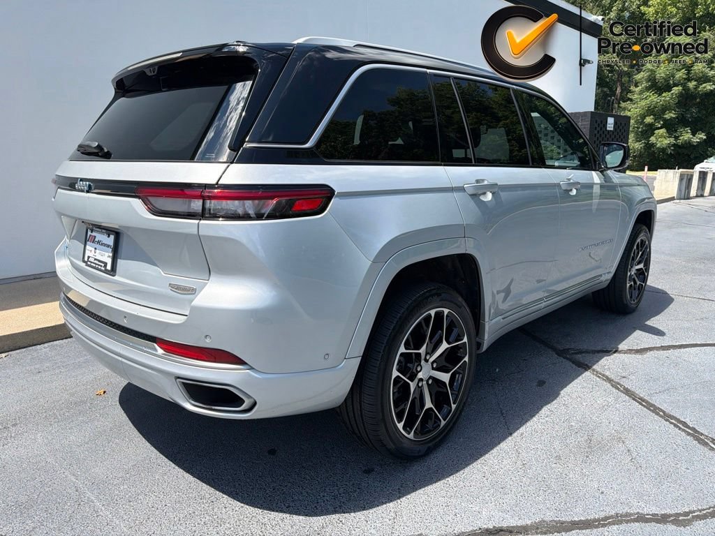 Certified 2023 Jeep Grand Cherokee Summit AWD/4WD image 11