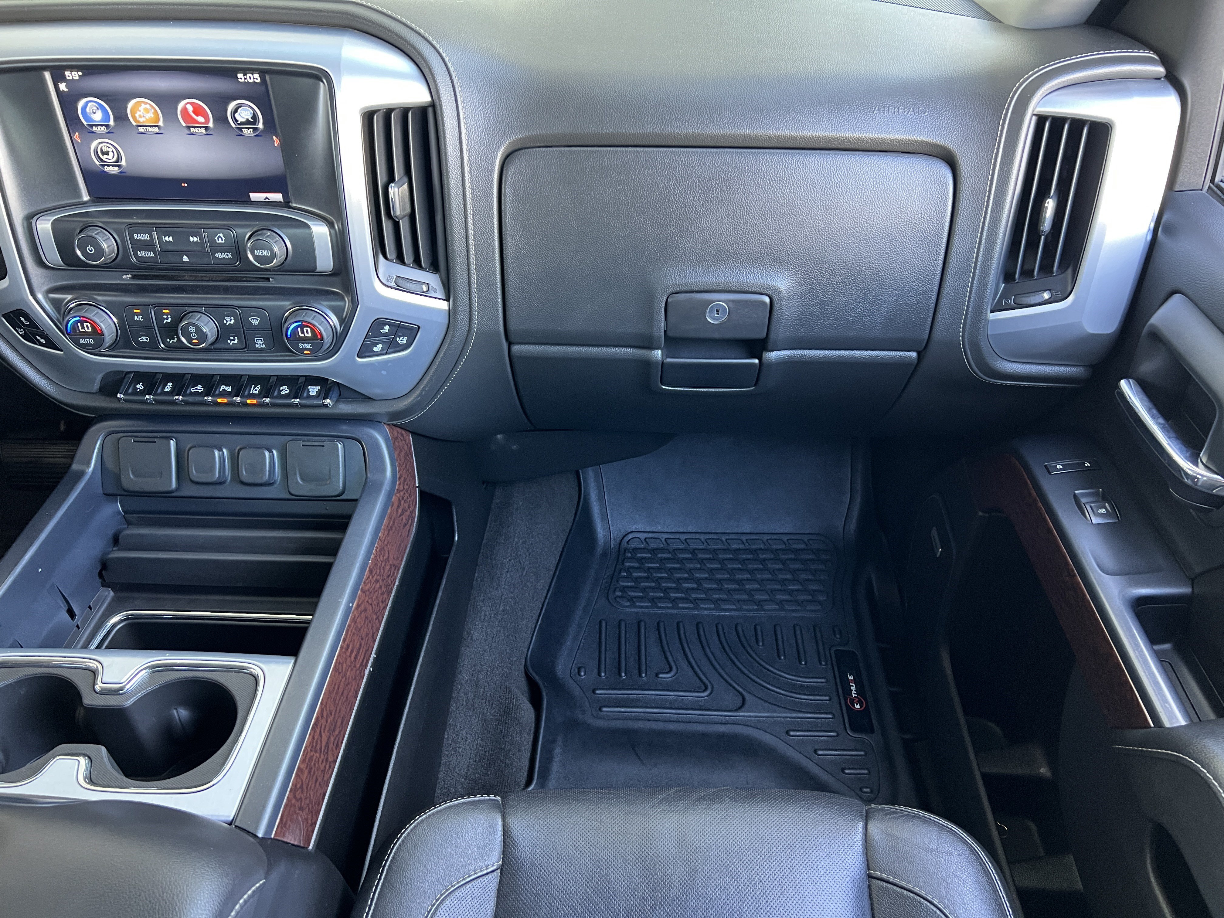 Used 2015 GMC Sierra 3500 SLT AWD/4WD image 32