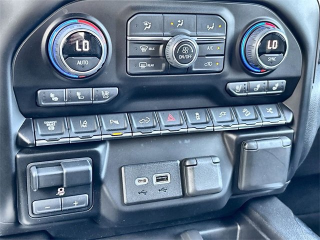 Used 2023 Chevrolet Silverado 2500 High Country image 37