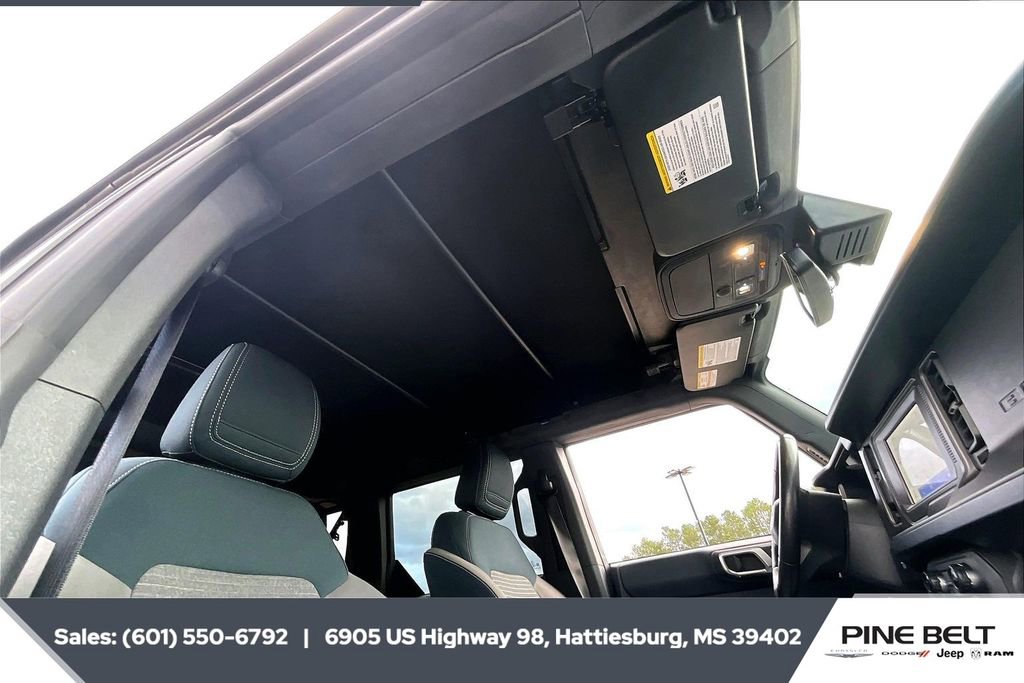 Used 2022 Ford Bronco Outer Banks image 16