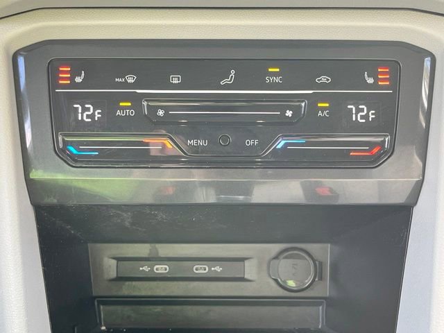 Used 2022 Volkswagen Tiguan SE AWD/4WD image 32
