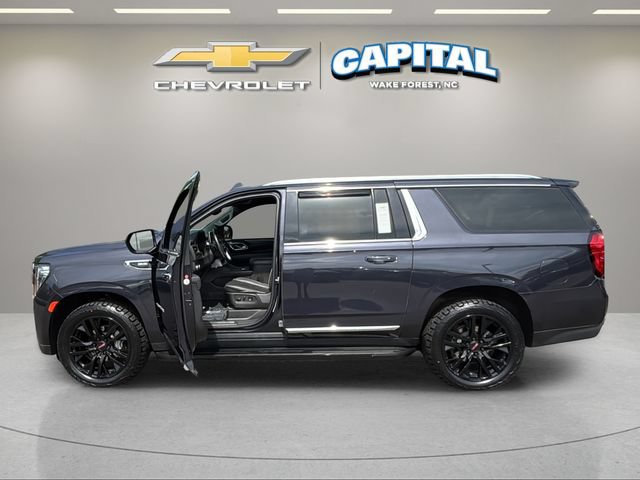 Used 2023 GMC Yukon XL SLT AWD/4WD image 9