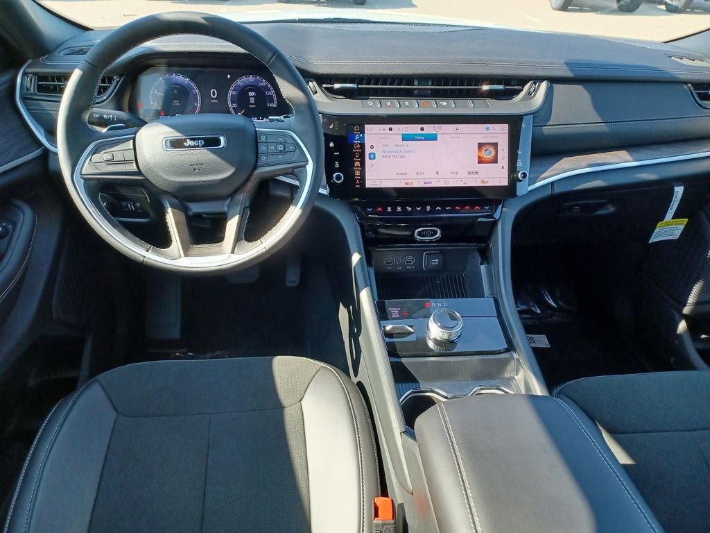 New 2026 Jeep Grand Cherokee L 4WD image 25